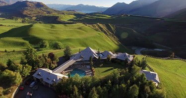 Luxury Lodge by form